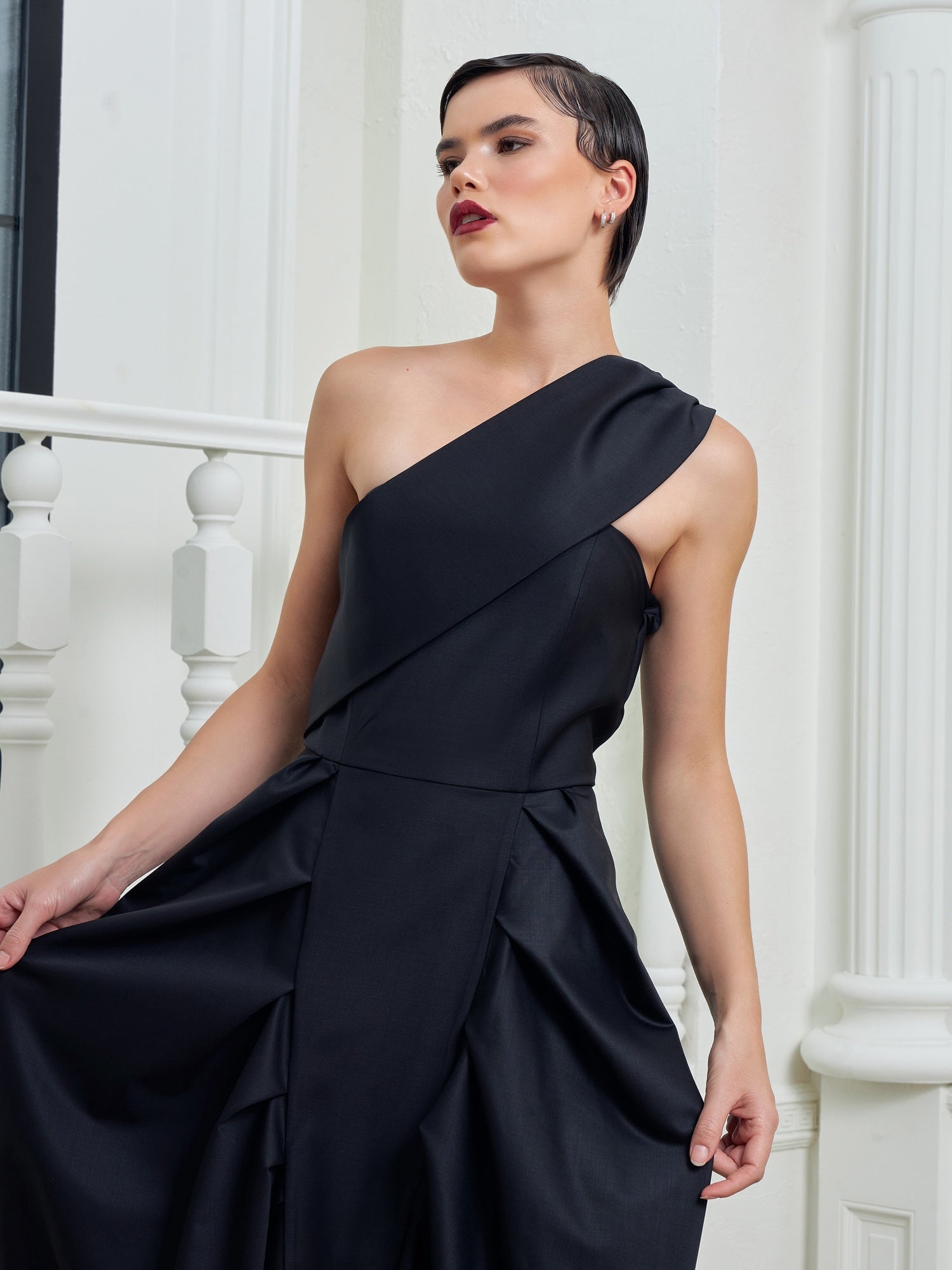 Dynamic Motion Dress - Black