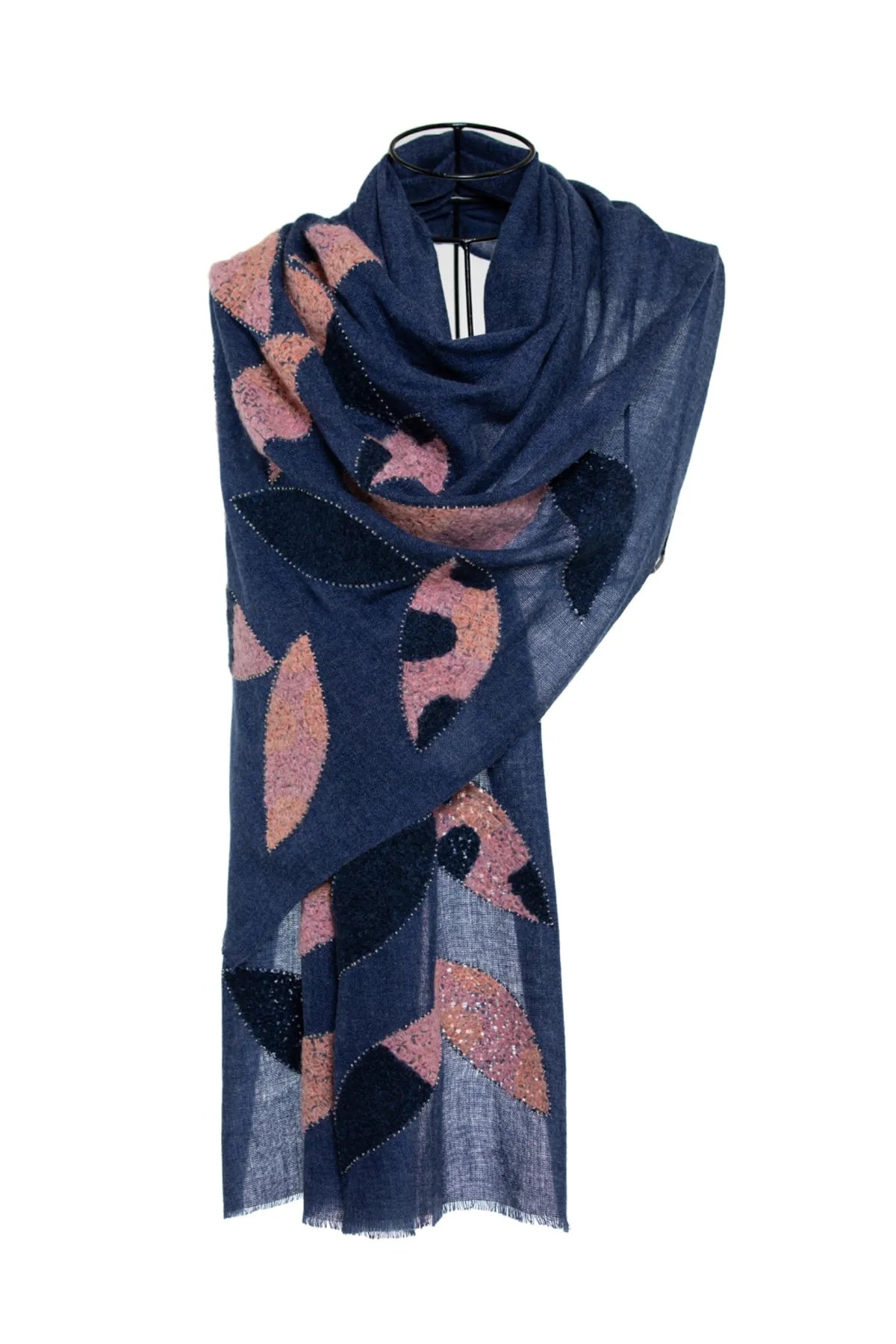 Three Dimensional Fluff Leafs Boil Wool Shawl - Navy Pink