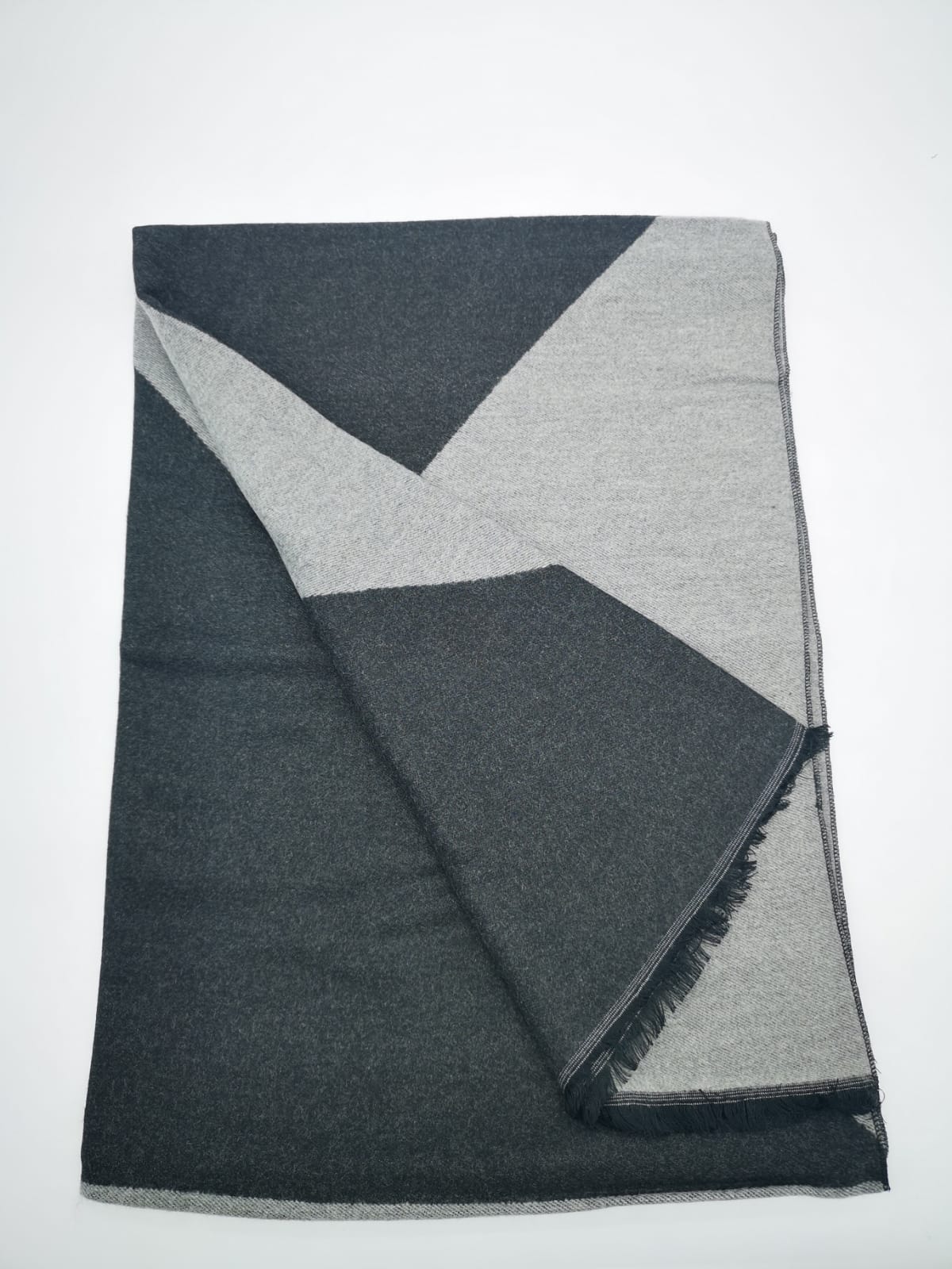 Symmetric Mo-shmeres Triangles Dual Tone - Mawlana Cashmere & Silk