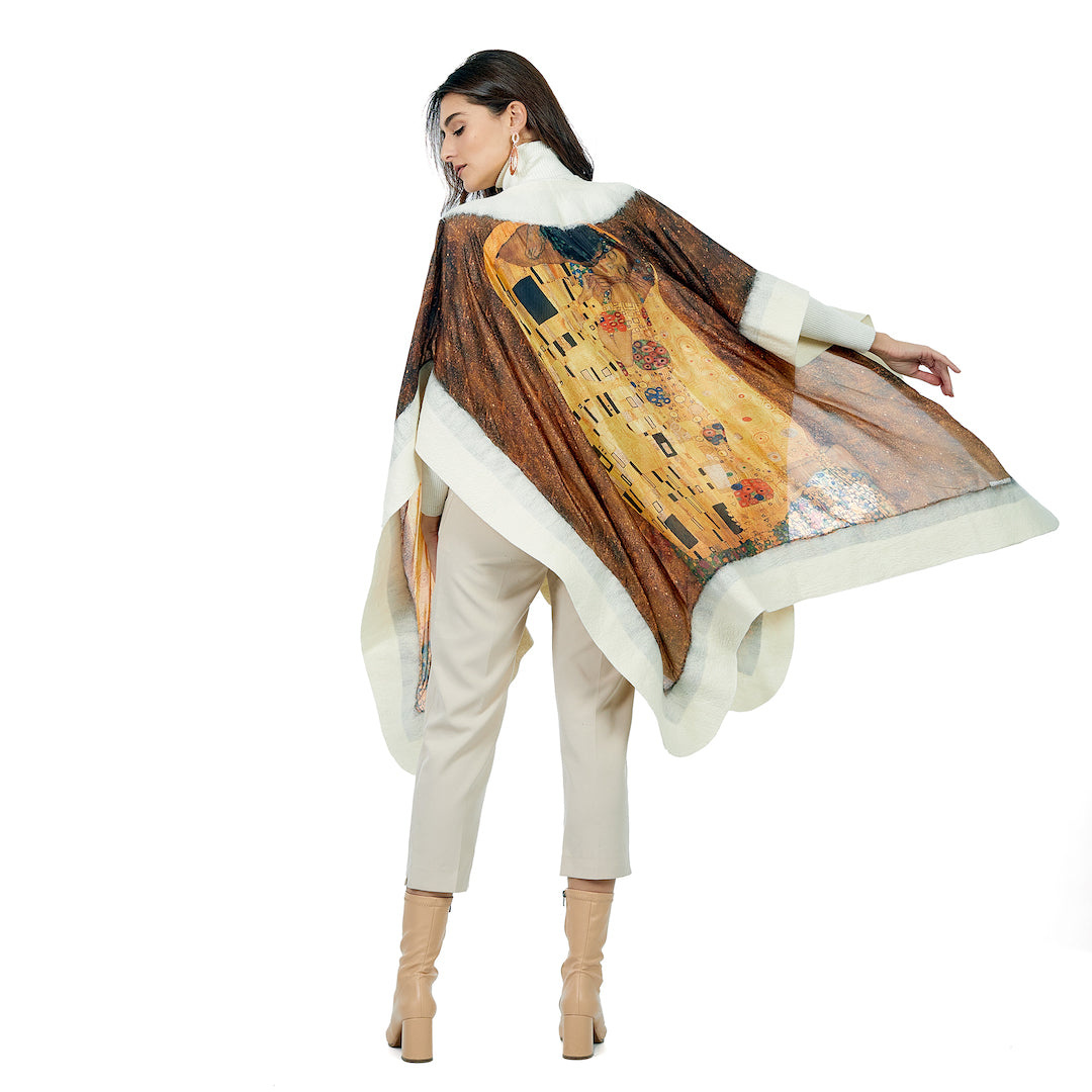 Poncho Mulberry Silk & Merino Handmade Felt - White | Klimt The Kiss